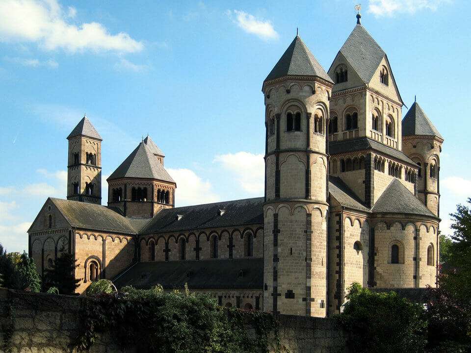 Abadía de Santa María Laach, ejemplo de Arquitectura románica